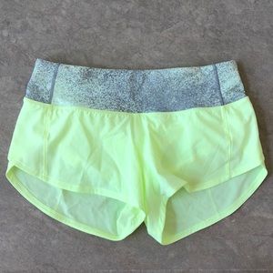 NWOT - Lululemon Speed Up Short - Size 2